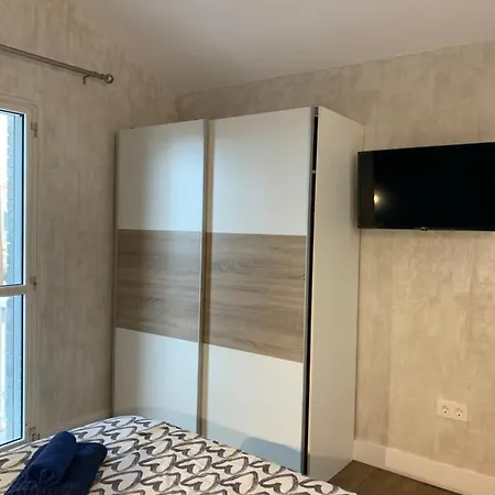 Oasis 1010 Apartment *