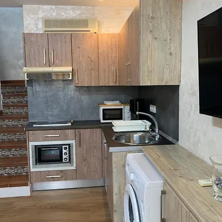 Oasis 1010 Apartment