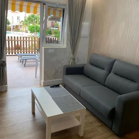 Oasis 1010 Apartment